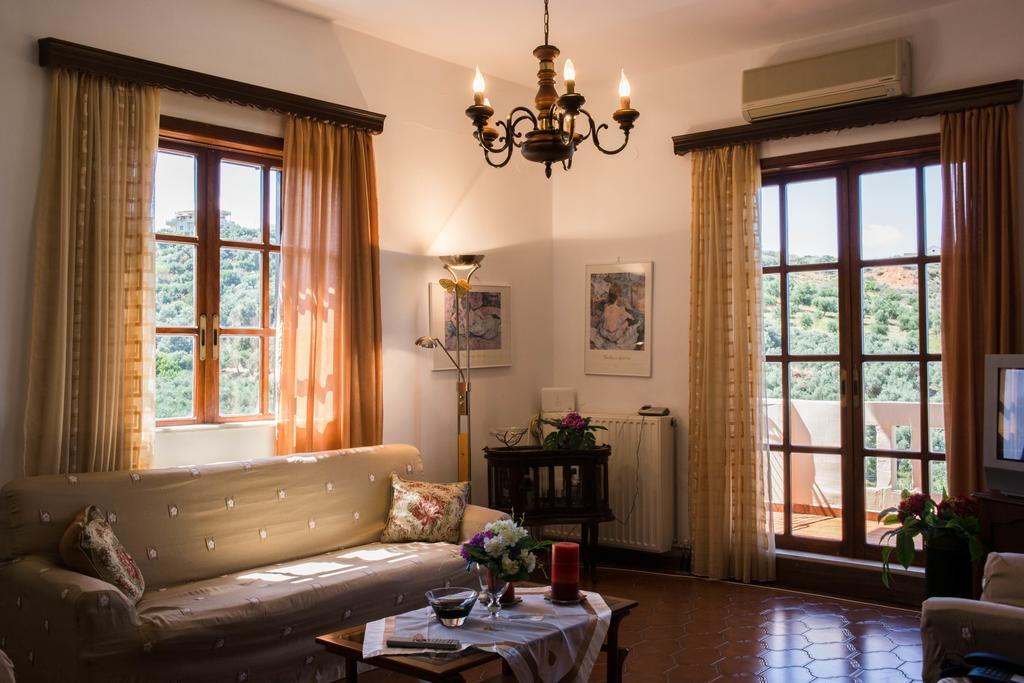 Alexandra Villa Stalos Bagian luar foto