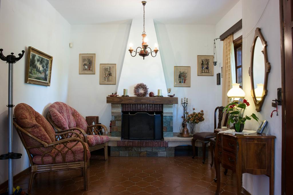 Alexandra Villa Stalos Bagian luar foto