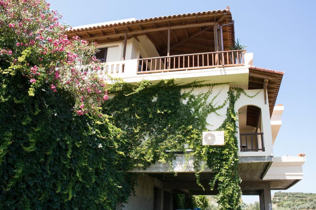 Alexandra Villa Stalos Bagian luar foto